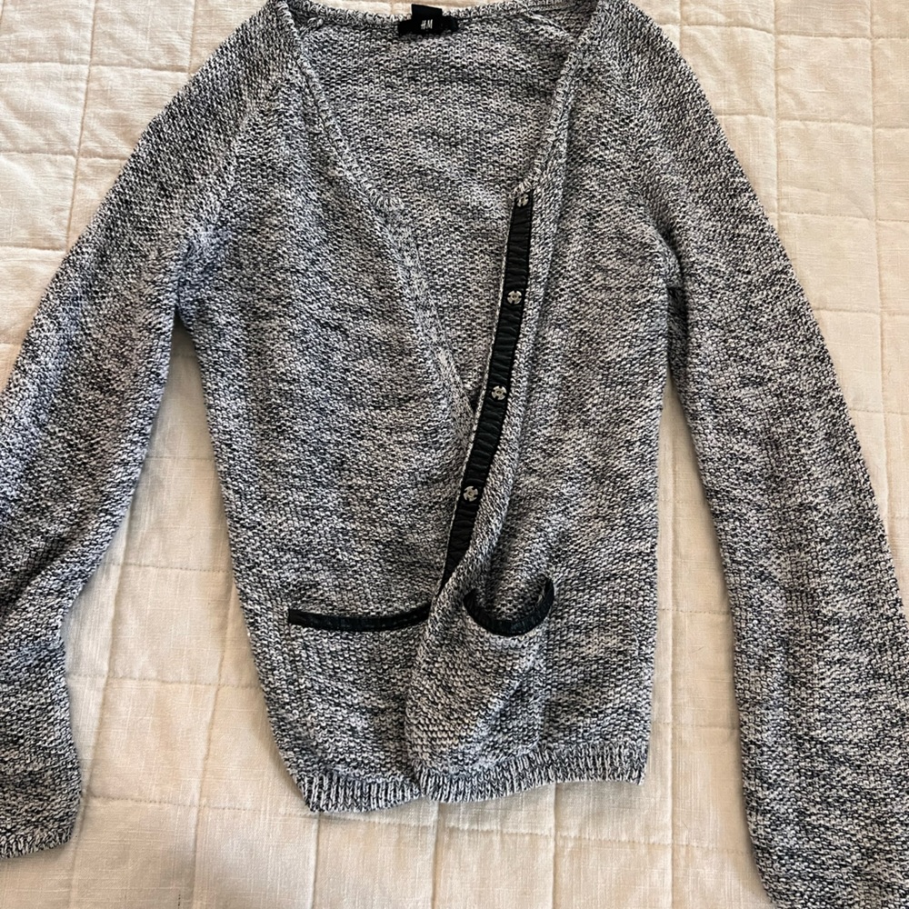 HM tweed looking sweater SMALL